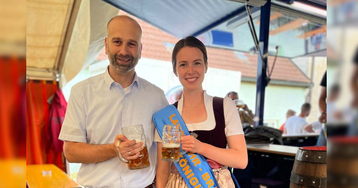 Landwehr Bräu Bierkönigin Tina bei Wernsbacher Kirchweih